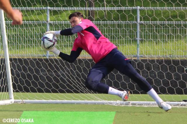 世界杯赛事直播app下载平台-越南头号门将休战四个月 大阪樱花确认其手术治疗