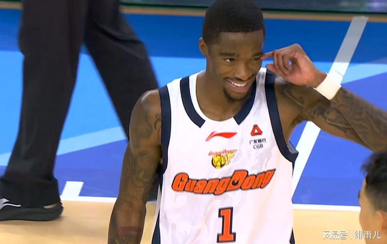 世界杯高清赛事平台-确认不打了!广东冠军锋线正式上位,CBA职业生涯结束了!